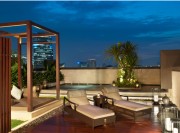 復(fù)古的東南亞風(fēng)格200平米別墅露臺裝修效果圖 復(fù)古的東南亞風(fēng)格200平米別墅露臺裝修效果圖