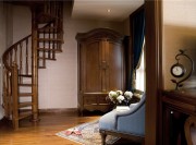 休閑的東南亞風(fēng)格160平米別墅樓梯裝修效果圖 休閑的東南亞風(fēng)格160平米別墅樓梯裝修效果圖