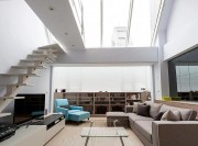 唯美現(xiàn)代簡約風(fēng)格100平米復(fù)式loft客廳樓梯裝修效果圖 唯美現(xiàn)代簡約風(fēng)格100平米復(fù)式loft客廳樓梯裝修效果圖