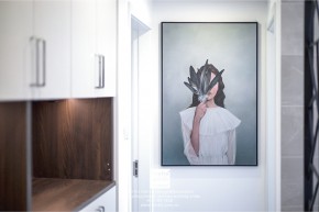 合景領峰現(xiàn)代簡約四居室玄關(guān)裝修實景案例