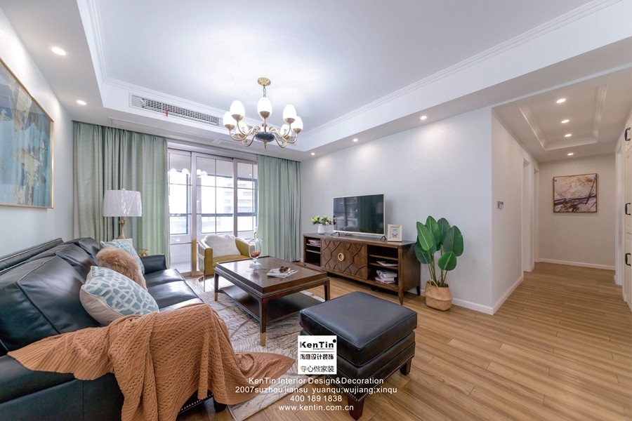 龍湖時(shí)代天街美式風(fēng)格客廳裝修實(shí)景案例