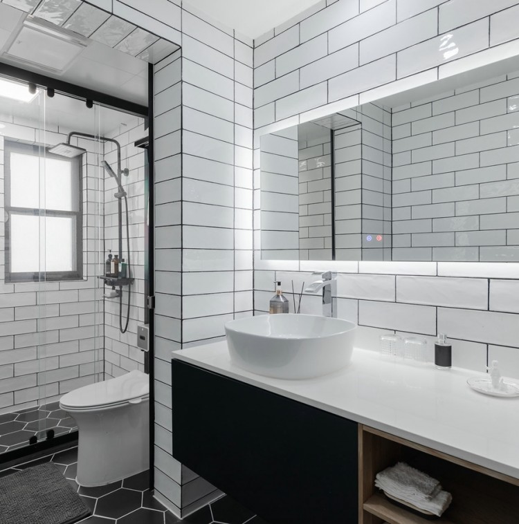 現(xiàn)代簡(jiǎn)約風(fēng)格兩居室衛(wèi)生間裝修效果圖