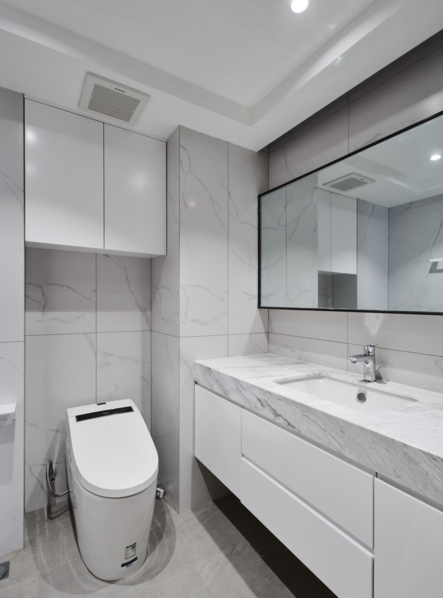 日式風格三居室衛(wèi)生間裝修效果圖