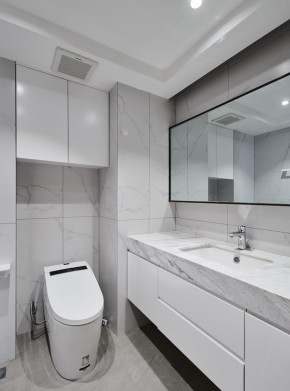 日式風格三居室衛(wèi)生間裝修效果圖