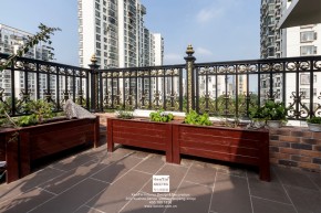 新加花園現(xiàn)代風格別墅陽臺裝修實景案例