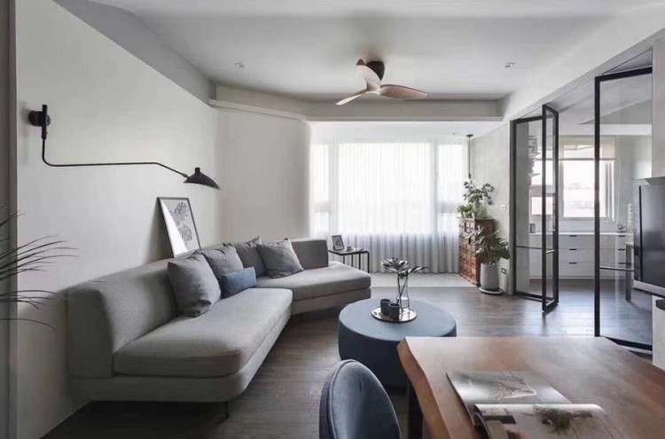 現(xiàn)代風(fēng)格裝修實景案例