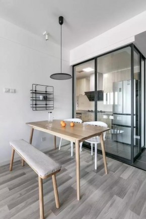 現(xiàn)代風(fēng)格三居室餐廳裝修效果圖