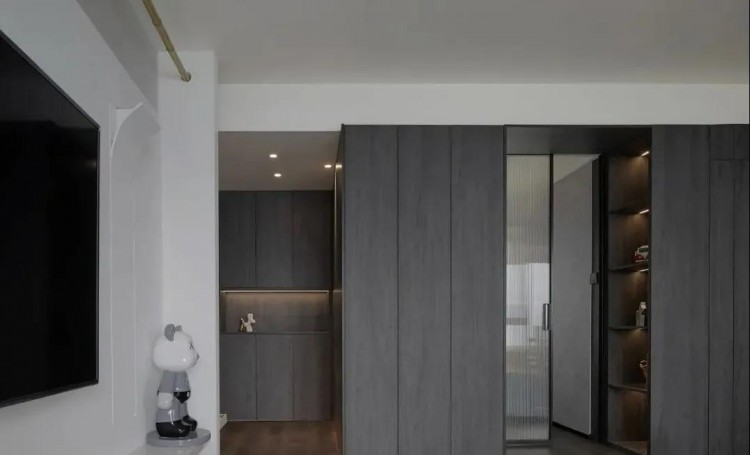 現(xiàn)代簡約風格三居室玄關(guān)裝修效果圖