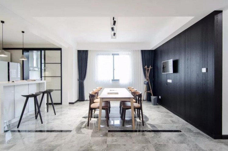 現(xiàn)代風格五居室餐廳裝修效果圖