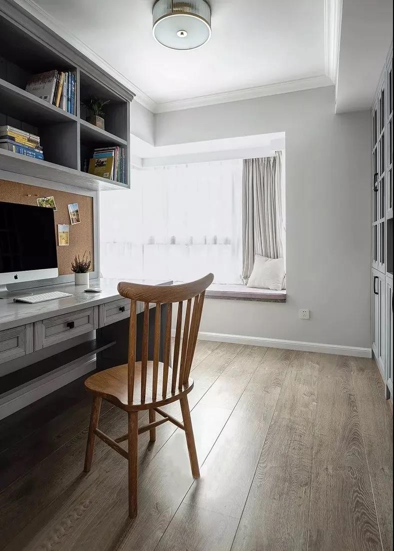 美式風(fēng)格四居室書(shū)房裝修效果圖