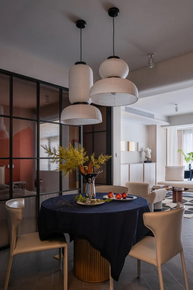 89㎡一家三口，素雅的軟裝、圍合式布局