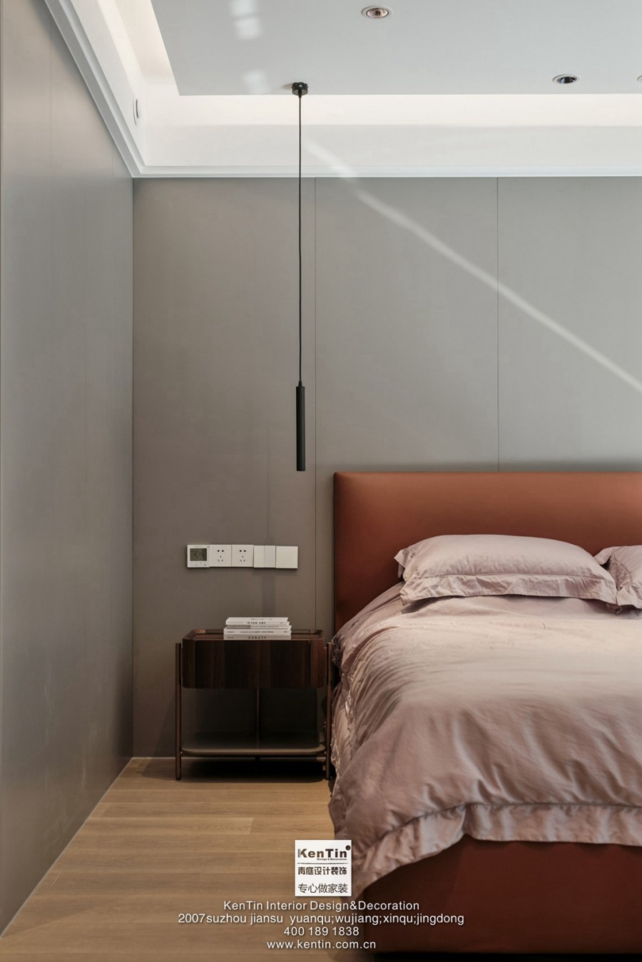 龍湖熙上現(xiàn)代簡約風格別墅臥室裝修實景圖