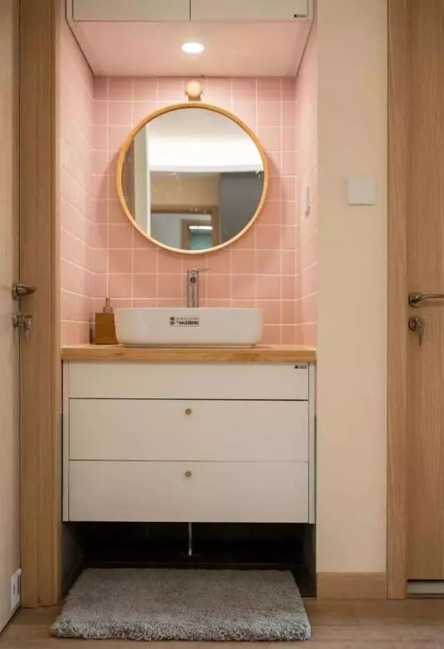 簡約風格三居室衛(wèi)生間裝修效果圖