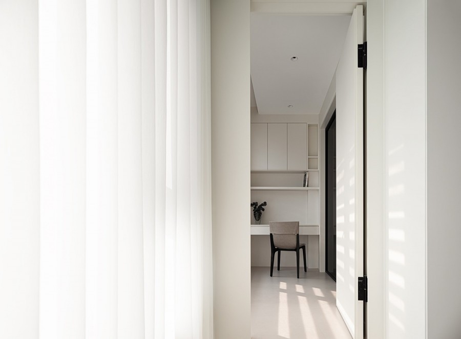 現(xiàn)代風格三居室書房裝修效果圖