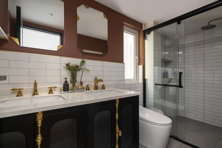 法式復古風格三居室衛(wèi)生間裝修效果圖