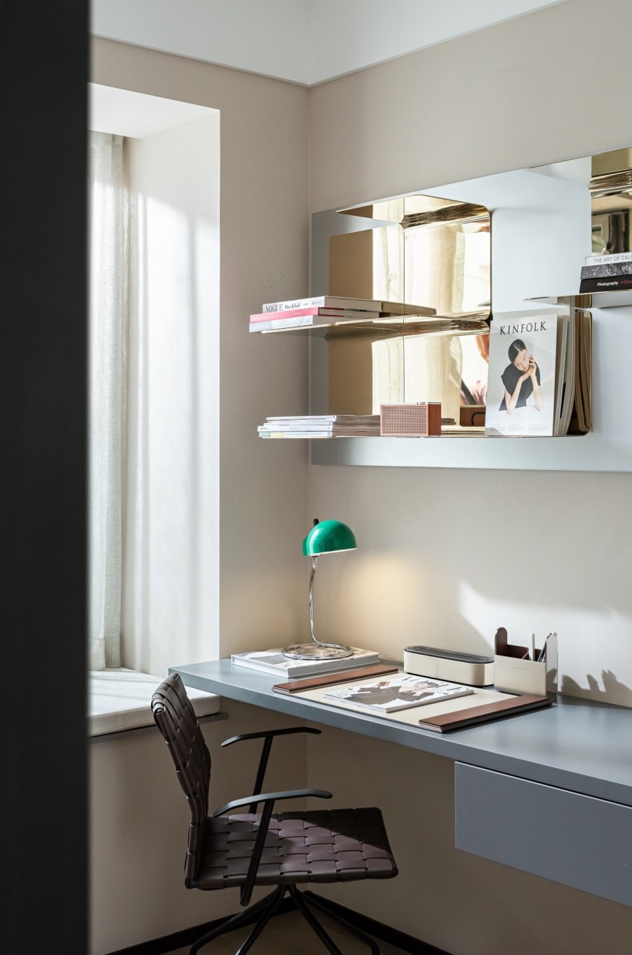 現(xiàn)代簡(jiǎn)約風(fēng)格三居室書(shū)房裝修效果圖