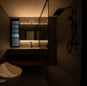 現(xiàn)代簡約風格三居室衛(wèi)生間裝修效果圖