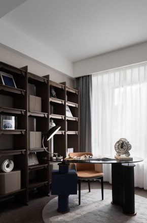 現(xiàn)代簡約風(fēng)格三居室書房裝修效果圖