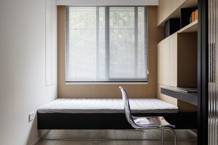 現(xiàn)代簡約風(fēng)格三居室臥室裝修效果圖