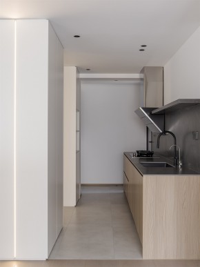 現(xiàn)代簡(jiǎn)約風(fēng)格三居室廚房裝修效果圖