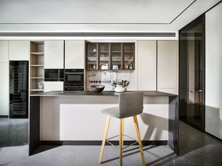 現代風格別墅廚房裝修效果圖