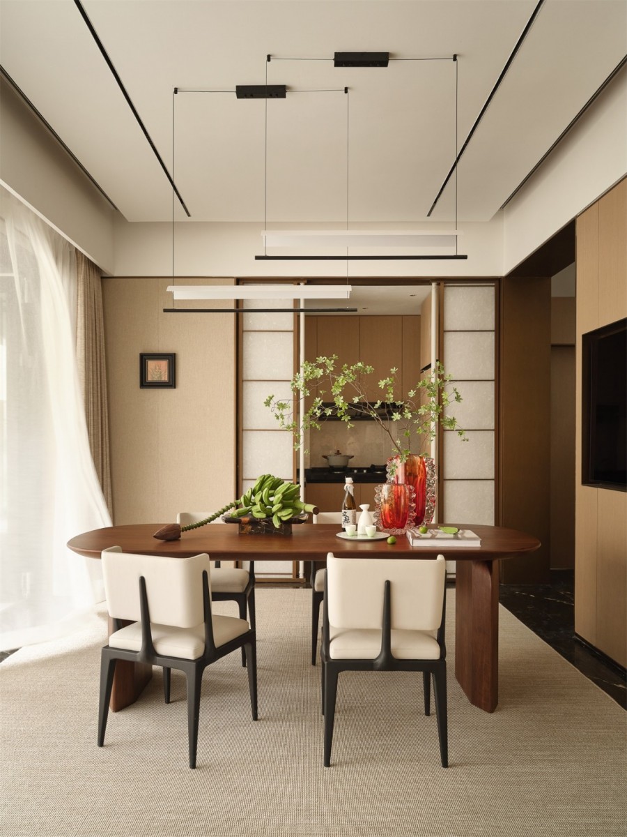 中式風(fēng)格四居室餐廳裝修效果圖