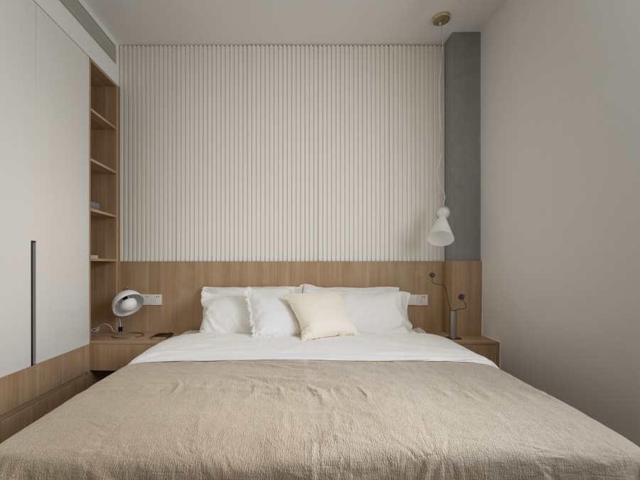 歐式風(fēng)三居室裝修臥室效果圖