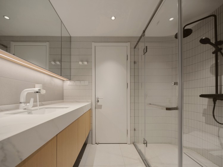 原木風兩居室裝修衛(wèi)生間效果圖