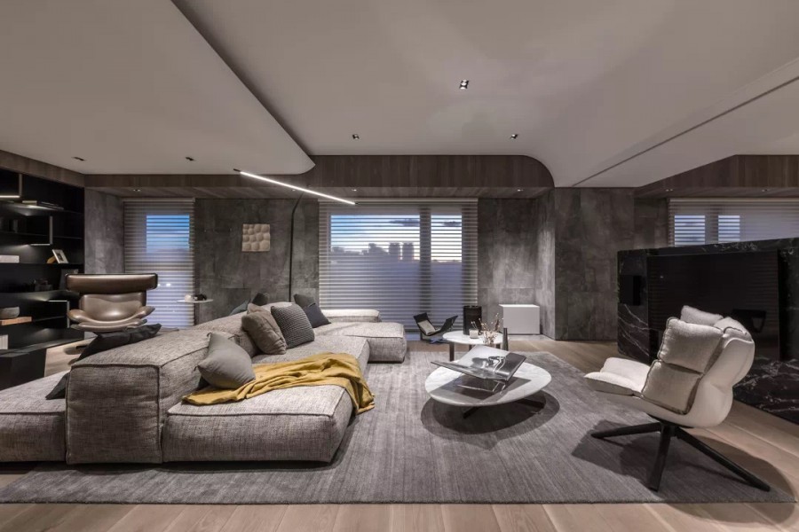 現(xiàn)代簡(jiǎn)約大平層三居室客廳裝修效果圖