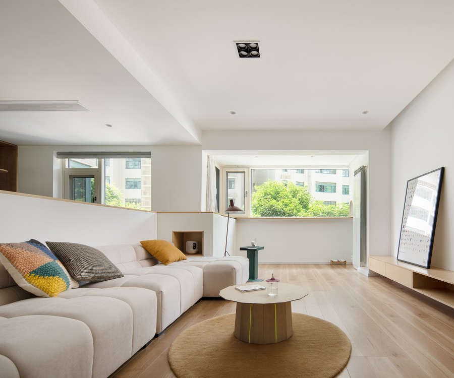 原木風(fēng)大平層客廳裝修效果圖