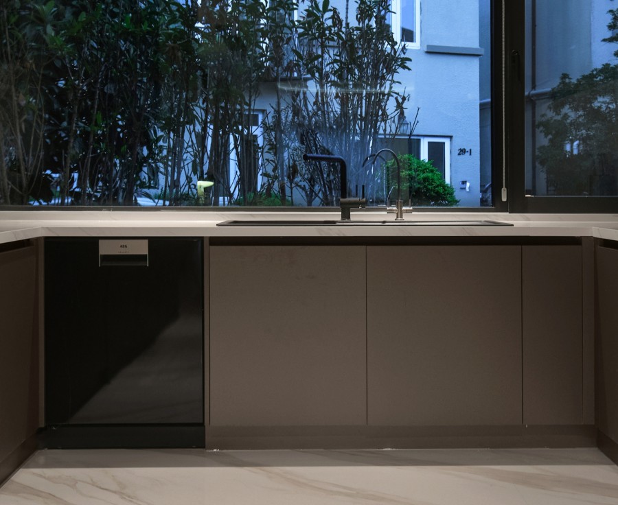 輕法式別墅廚房裝修效果圖