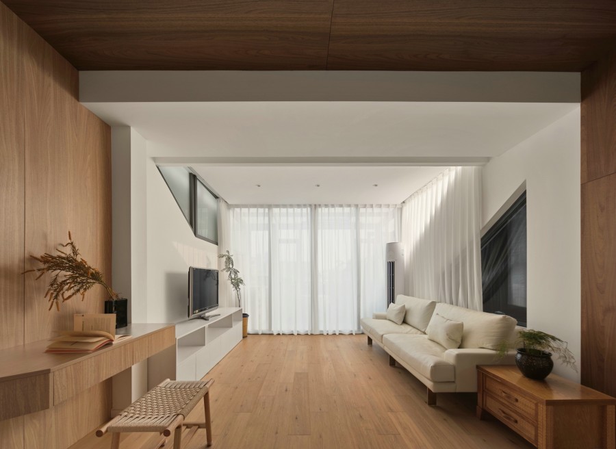 原木風(fēng)復(fù)試客廳裝修效果圖