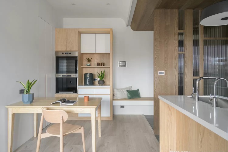 日式小戶型餐廳裝修效果圖