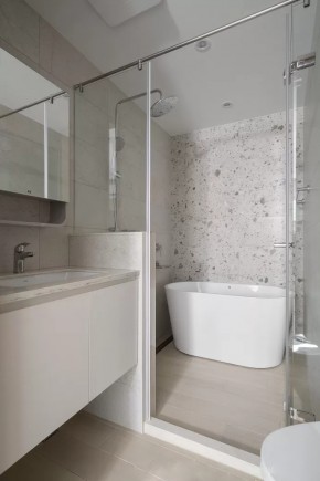 日式小戶型衛(wèi)生間裝修效果圖