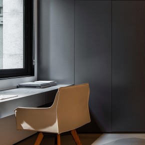 復(fù)試原木風(fēng)衣帽間裝修效果圖