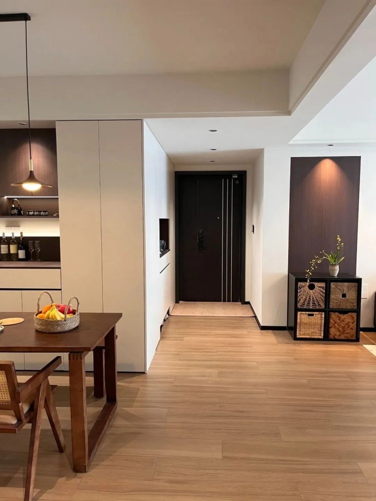 中古風兩居室玄關裝修效果圖