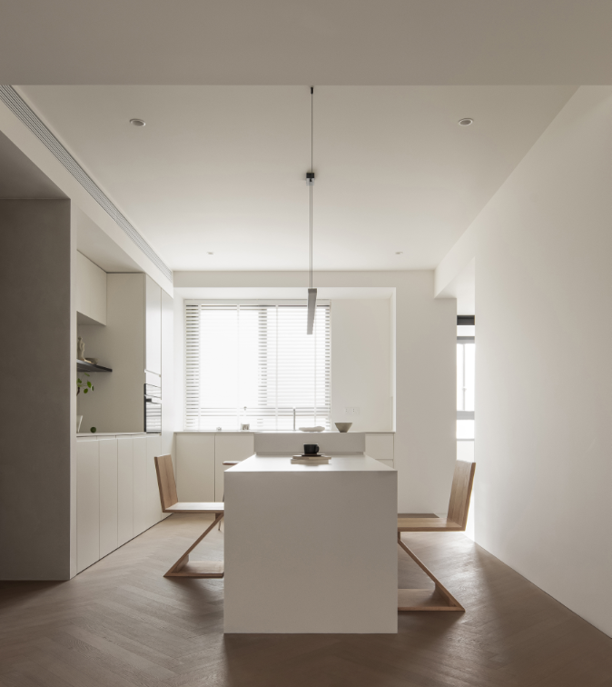 現(xiàn)代簡約三居室餐廳裝修效果圖