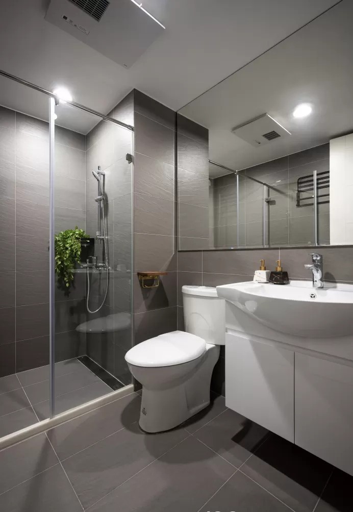 日式小戶型兩居室衛(wèi)生間裝修效果圖