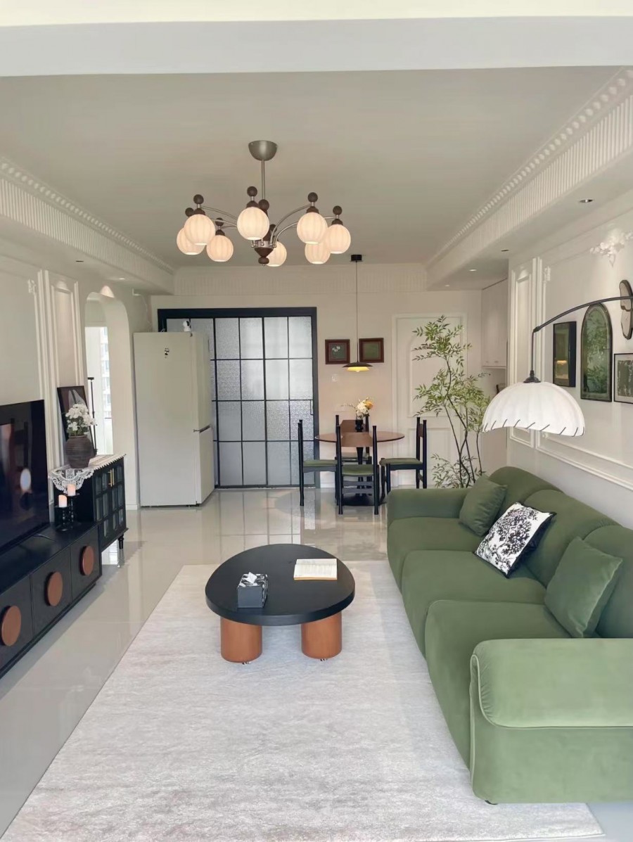 輕法式兩居室客廳裝修效果圖