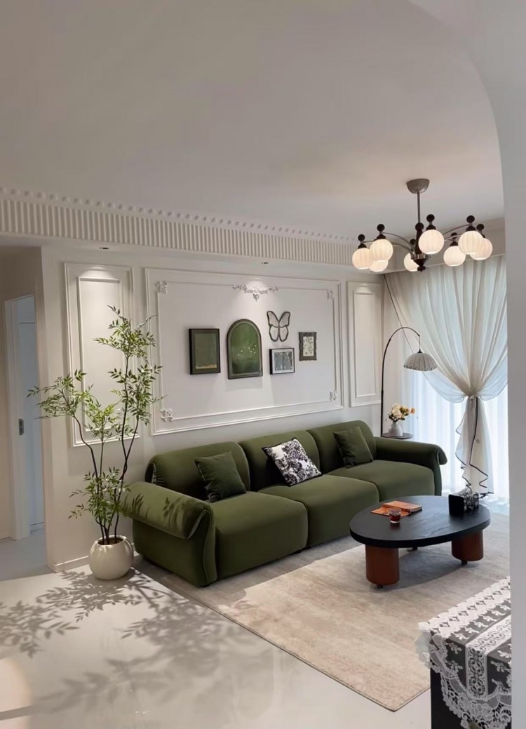 輕法式兩居室裝修效果圖