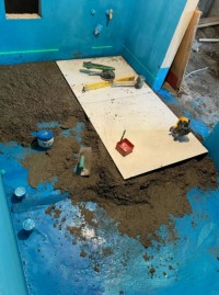 衛(wèi)生間地磚薄貼法，杜絕返潮和異味