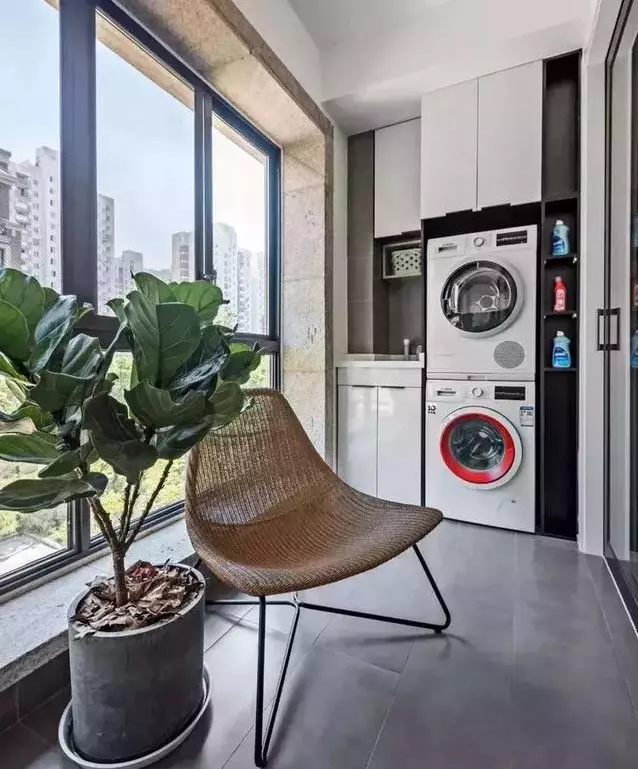 陽臺(tái)這6種曬衣方式，我最喜歡第5種，衣服干得快又輕松！