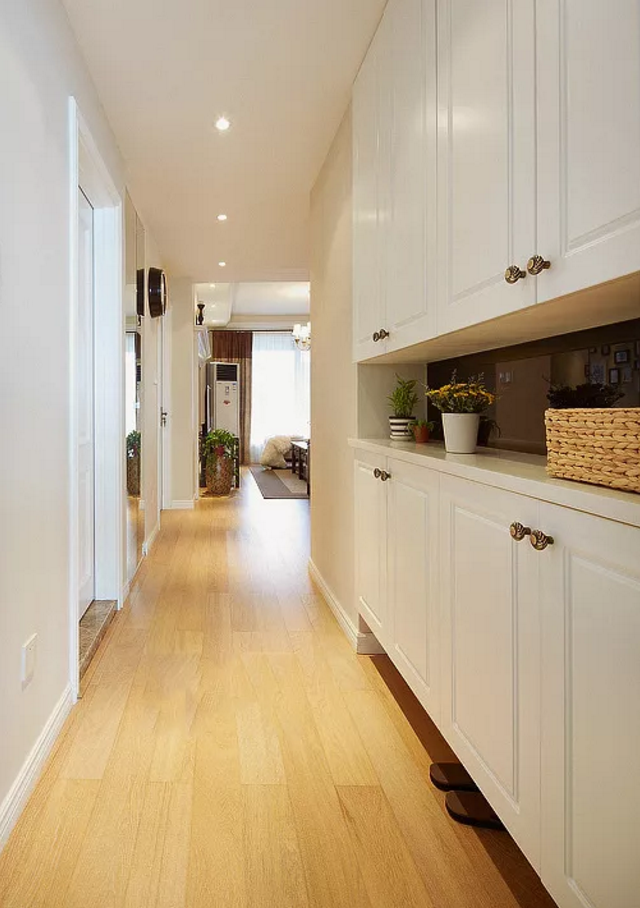 開門見客廳太尷尬，這8款實(shí)用玄關(guān)設(shè)計(jì)拯救你的隱私