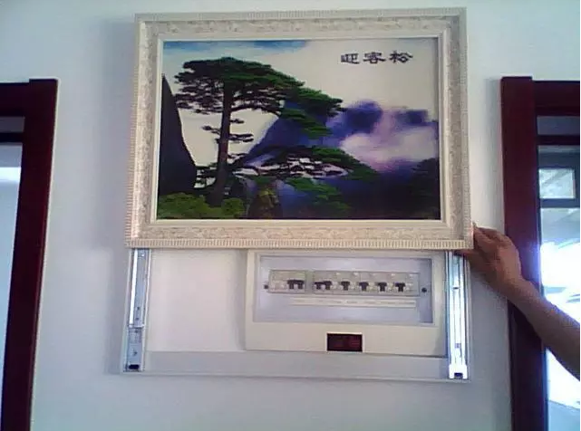 你家的配電箱做好隱藏了嗎？新房裝修看著漂亮，全因做對(duì)這件事